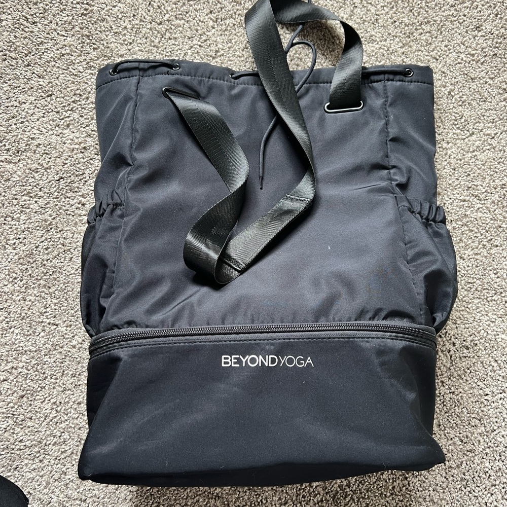 Beyond yoga gym bag